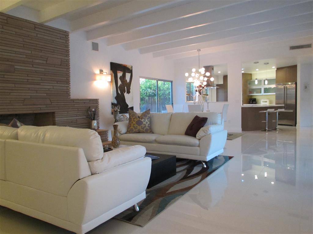 SL920 Living Room 2
